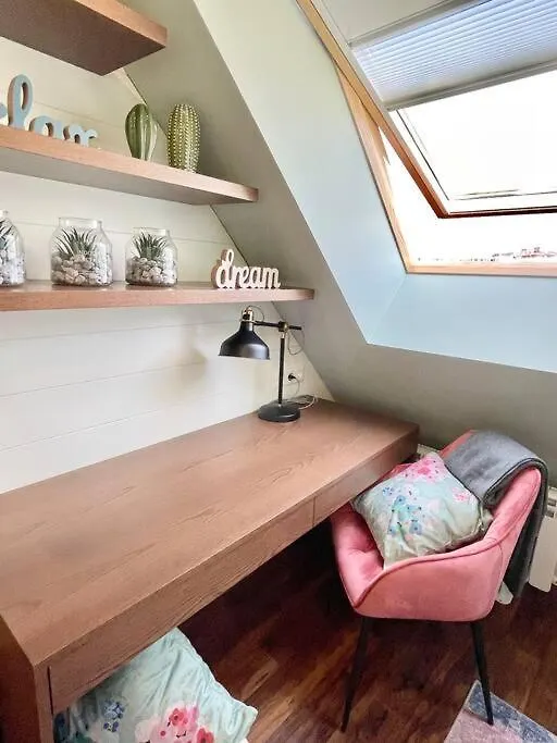 Executive 2 Bedroom Apartment + Parking Sofia 0*,